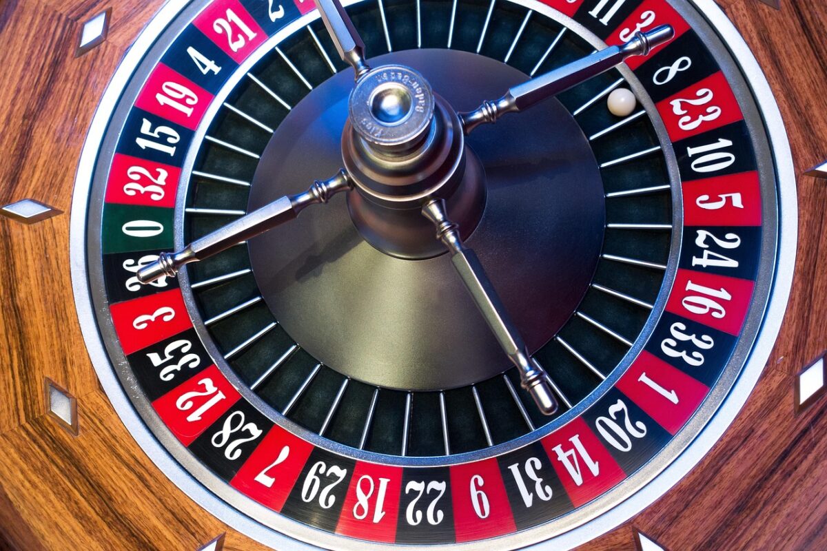 roulette, roulette wheel, bullet, rotate, move, blurred, rotation, game, gambling, game bank, roulette, roulette, roulette, roulette, roulette, roulette wheel, gambling